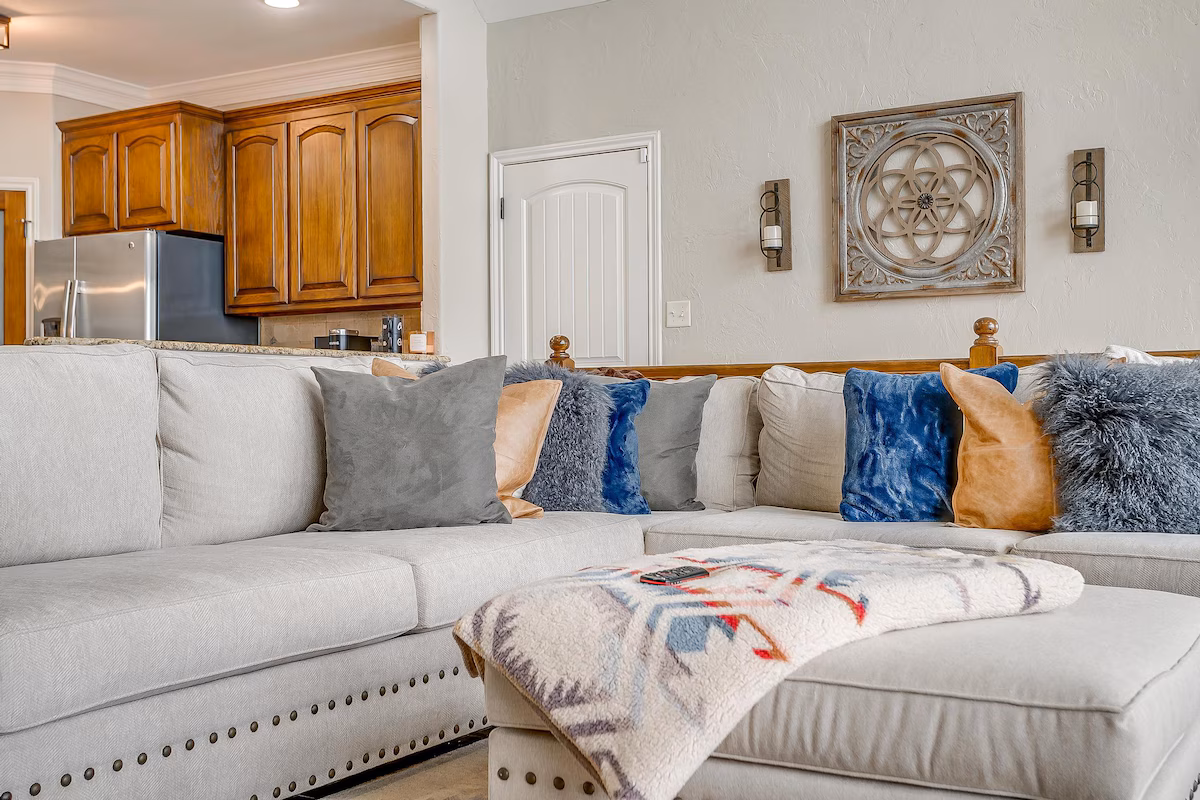 Granbury's Most Desired Main Lake Getaway!